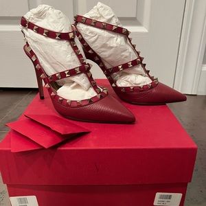 Valentino Rockstud Leather Pumps **WORN ONCE